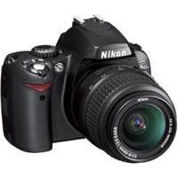 Nikon D40 Appareil photo numérique Reflex 6.1 Kit Objectif AF-S DX 18-55 mm Noir