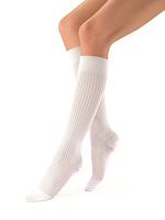 JOBST soSoft 15-20 mmHg Knee High Compression Socks, Ribbed Pattern, White, Medium