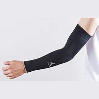 Mueller Graduated Compression Arm Sleeves (Medium)