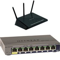 NETGEAR Nighthawk R6700-100NAS AC1750 Smart Dual Band Wi-Fi Gigabit Router Bundle with NETGEAR ProSAFE GS108T 8 Port Gigabit Smart Switch (GS108T-200NAS)