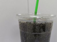 100sets 24oz. Plastic Ultra Clear Cups with flat lids is for cold drinks like iced coffee, Bubble Tea, Frozen Cocktails, water, Sosa and jucies