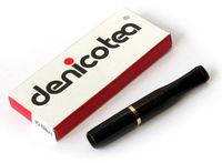 DENICOTEA cigarette holder Black with golden color ring + 10 filters