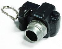 Takara Tomy Pentax Capsule Mini Camera Keychain K-7 Black Camera