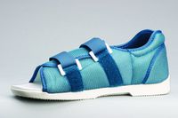 Complete Medical Darco Med-Surg Shoe Pediatric, 0.5 Pound