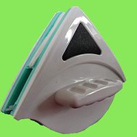 Double-Sided Window Cleaner Glass Wiper Magnetic Cleaning Tools, Glider Washing Glass Cleaning Brush for High-Rise Double Glazed Windows Thickness (Green)