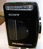 SONY WALKMAN Cassette AM FM Radio Model WM-FX10 Belt Clip