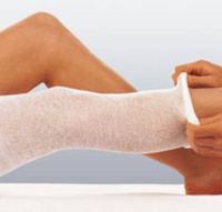 BSN Tubular Bandage Tricofix Adult Thigh, Small Head Gauze 8 cm X 20 m Size E (#02197, Sold Per Box)