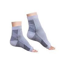 Veligoo Foot Care Compression Sleeve Plantar Fasciitis Socks with Arch Support Eases Swelling & Heel Spurs Ankle (white, L/XL)