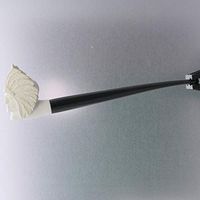 Native American Chief with Full Head Dress Meerschaum Churchwarden Pipe