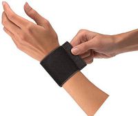 Mueller Wrist Support with Loop, Black, One Size Fits Most