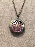 Diffuser Necklace Essential Oils Pendant with 24" Chain 5 Washable Pads, Aromatherapy Antique Silver Sun Catcher Tangled Round Locket 1.25" (Bronze)