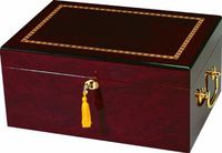 Quality Importers Trading Alhambra Humidor, 100 Cigar Capacity, Spanish Cedar Tray with Divider, Gold Plated Lock and Key with Tassel, SureSeal Technology, High Gloss, Maple Finish