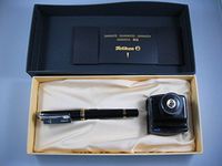 Pelikan Souveran 1000 Black Broad Point Fountain Pen - 987404