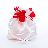30ea - 3-1/2 X2-3/4x1-3/4 White W/Red Flwr Petal Satin Bg Gusset - 1 3/4"