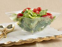 Majestic Settings Disposable Clear Square Plastic Serving Bowls 64 oz 5 Pack | Square Disposable Serving Bowls | Party Snack Bowls | Salad Serving Bowls WHITE, SMALL 64 OZ CLEAR, SMALL 64 OZ