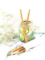 8 Bamboo Drinking Straws (6 inches) | Durable | Reusable | Organic | Dishwasher Safe | Natural Alternative to Plastic Straws | Reusable Smoothie and Cocktail Straws | Kids and Adults |