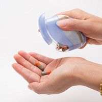 MQYH Pill Box -PP Material Carrying Two Different Spaces for Storing Drugs, 75x70x25mm