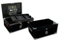 Prestige Import Group - The Dakota Cigar Humidor with Full Black Interior - Color: Black Lacquer
