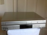 Panasonic PV-D4733S DVD/VCR Video Cassette Recorder Combo Deck, VHS/DVD Dual Deck, 4-Head Hi-Fi Stereo Omnivision VHS Player w/ Dolby Digital, DTS Surround. Energy Star Rated Unit