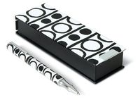 Graphique - Circles and Dot Pen with self-display packaging, black and white