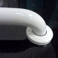 Gripp Grab Bar Size: 3" H x 21" W x 3" D, Finish: White