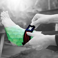 KOOL'N FX Hot & Cold Therapy, Reusable Ankle & Foot Gel Pack with Adjustable Straps - Great for Achilles Tendon Injuries, Plantar Fasciitis, Bursitis, Sore Feet & More (Small/Medium)