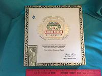 Vintage Arturo Fuente Chateau Fuente Natural Wooden Cigar Box empty