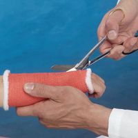 Sammons Preston Delta-Cast Conformable Polyester Casting Tapes (White 1" x 2 yd (2.54cm x 182cm))