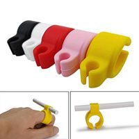 Soft Silicone Ring Finger Hand Rack Cigarette Holder Flexible Game Hands Free Holder For Regular Smoking Accessories
