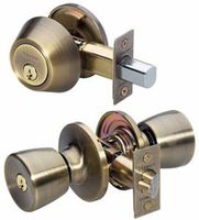 Master Lock Keyed Entry Door Lock, Single Cylinder Deadbolt with matching Tulip Style Knob, Antique Brass, TUCO0605,Combo
