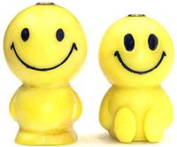 Eclipse Collectible Novelty Yellow Smiley Face Design Refillable Lighter, 1374