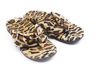 V.Step Leopard Slippers Fleece House Slippers with Arch Support, Flip-Flops Thong Slippers for Men and Women