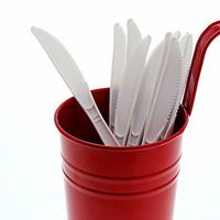 AmerCare Medium-Heavy Weight Unwrapped White Polystyrene Knives, Case of 1000