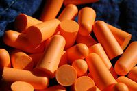 Ruddman Supplies - Soft Foam Noise Reduction/Ear Protection Uncorded Earplugs - 32 dB NRR - Orange - 200 Pair