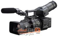 Sony NXCAM NEX-FS700RH - Camcorder - Ultra High Definition - 11.6 Mpix - 11 x optical zoom 18-200mm OSS lens - flash car