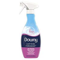 Downy Wrinkle Releaser Static Remover, Odor Eliminator, Fabric Refresher and Ironing Aid, 16.9 Fluid Ounce (Pack of 4) (Light Fresh)