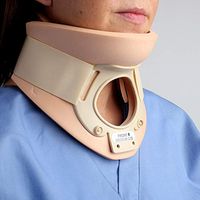 MediChoice Cervical Collar, 2 Piece w/Trach Opening, Foam, Medium, 3.25x13-16 Inch, 1314OSG2302 (Case of 12)
