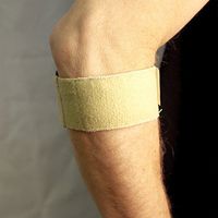AT Surgical Adjustable Counterforce Brace with Cool Gel Compression Pad for Tennis Elbow - White