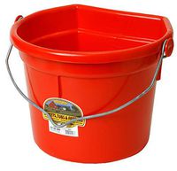 Little Giant Plastic Animal Feed Bucket (Red) Flat Back Plastic Feed Bucket with Knob Ball & Metal Handle (22 Quarts / 5.5 Gallons) (Item No. P24FBRED)