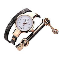 AmyDong Women Watch Metal Strap Watch Classic Gold Quartz Watch Ladies Bracelet Watch (Black)