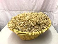 Spring-Fill Fancy Blend Multicolored Paper/Foil Crinkle Cut Shred (French Vanilla Paper/Gold Foil, 32 Ounces (2 pounds))