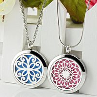 Two Lademayh Essential Oils Necklace Diffuser - Vintage Floral Locket-Style Aromatherapy Stainless Steel Pendant Necklace for Women
