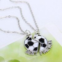 Friendship Set Soccer Chain Pendant BEST FRIENDS Jewelry Necklace Football Prom Woman Pretty Beautiful Stylish Simple Jewerly Women Aesthetic Fashionable Womens