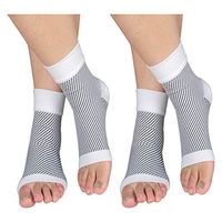 HLTPRO Plantar Fasciitis Socks with Arch and Ankle Support for Men & Women – Best Foot Compression Sleeve for Heel Pain, Achilles Tendonitis and Swelling (2 Pairs,White, Small/Medium)