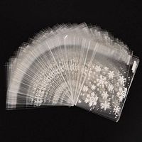 AKOAK 100 Count Resealable Clear Snowflake Bags Sweets Cookies Lollipops Cake Cellophane Bags Packaging Candy Cookie Plastic Bag Wedding Birthday Chrismas Parties (14cm x 14cm +3cm)