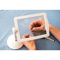 Livoty New LED Magnifier Screen Magnifier with Light in White,Extra Large Screen Magnifier Makes Detailed Work Easy (White)
