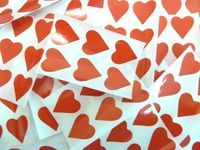 Minilabel 22X20mm Red Heart Shaped Coloured Plastic Seal Stickers Durable Sticky Vinyl Labels