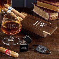 Quinton Engraved Cognac and Cigar Gift Set (Personalized Product)