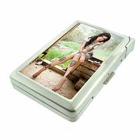 Chola Pin Up Girls Spanish La Vida Loca D11 Cigarette Case Lighter Smoking King Size Cigarettes Silver Metal Wallet 4" X 2.75" RFID Protection