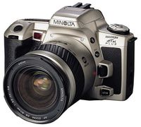 Minolta Maxxum HTsi Plus 35mm SLR Camera Kit w/ 28-80mm Lens
